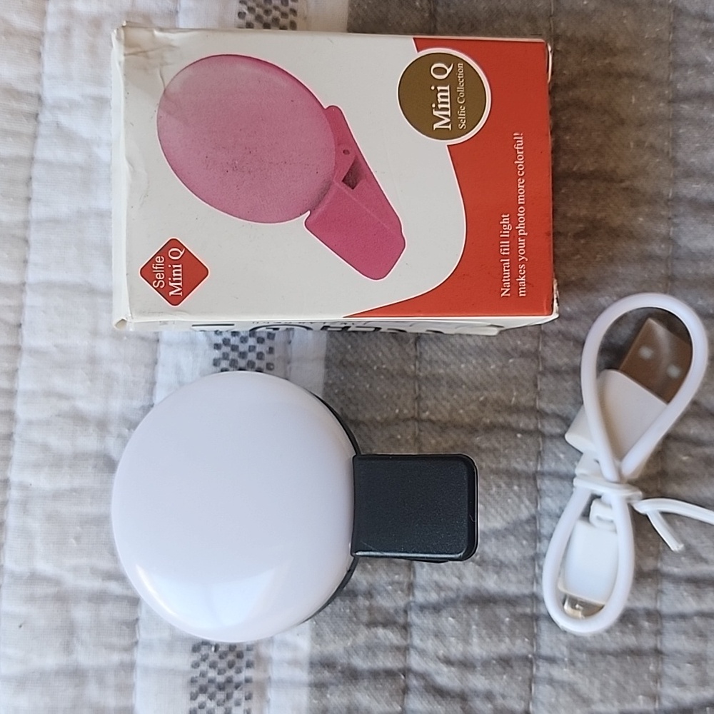 Free With Purchase Selfie Clip On Light